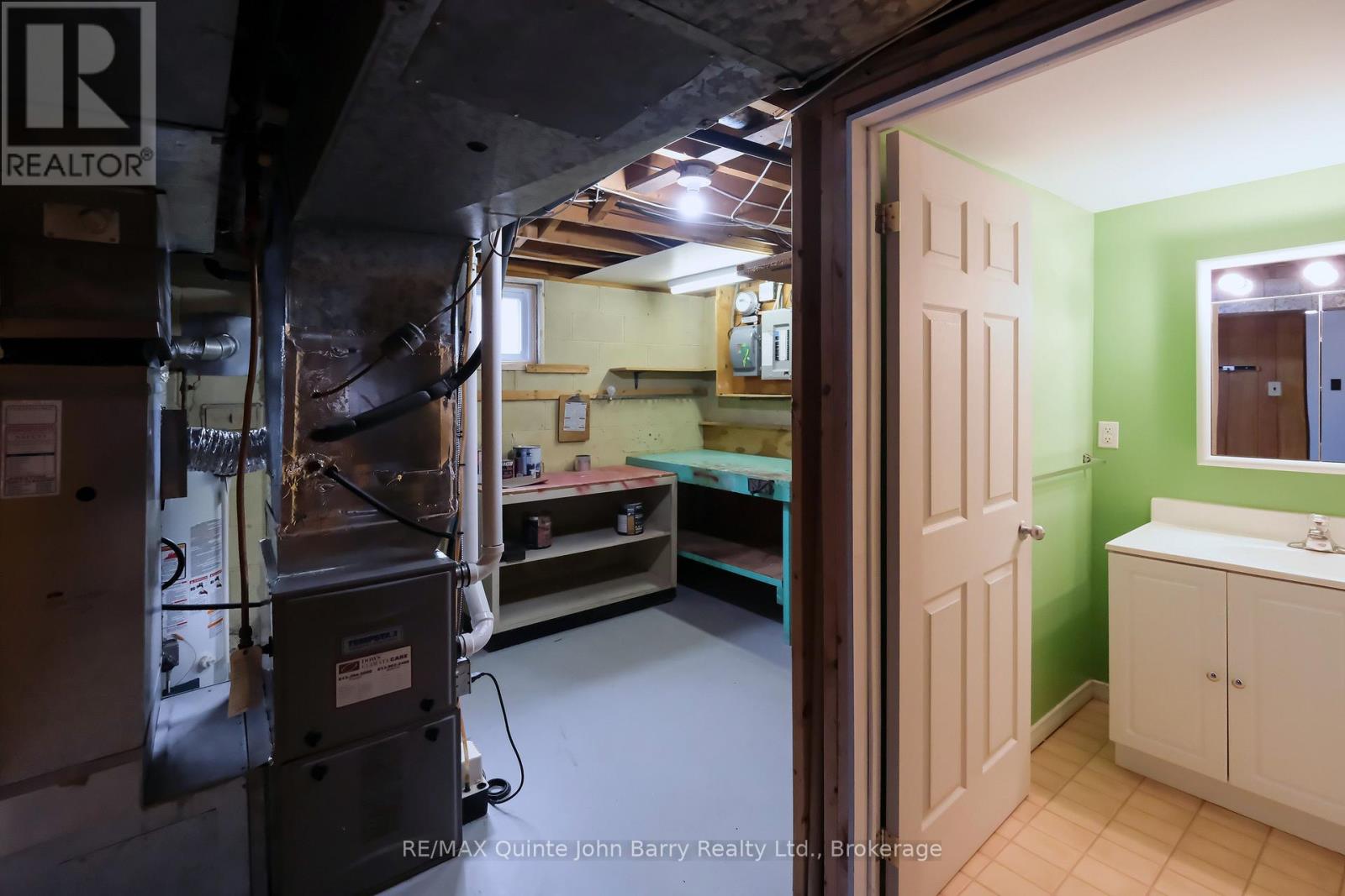 14 GOULD STREET - Image 32