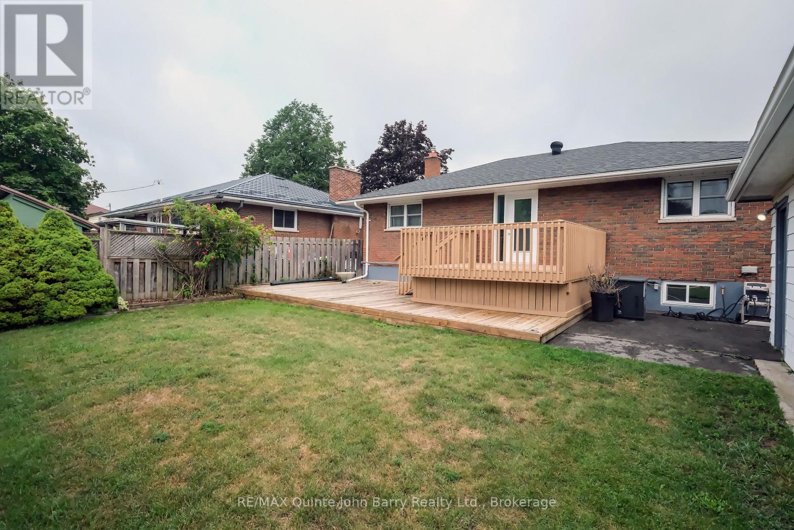 14 GOULD STREET - Image 36
