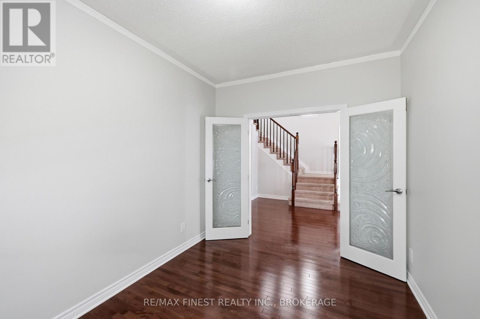 896 COTTONWOOD AVENUE - Image 12
