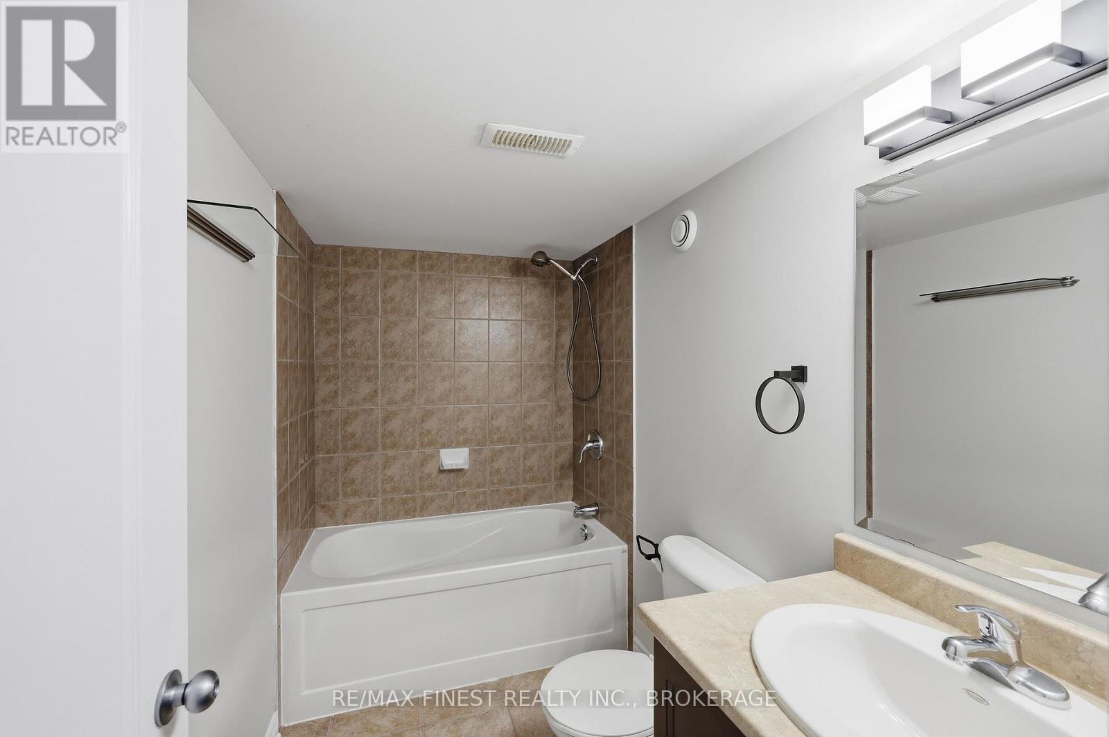 896 COTTONWOOD AVENUE - Image 33