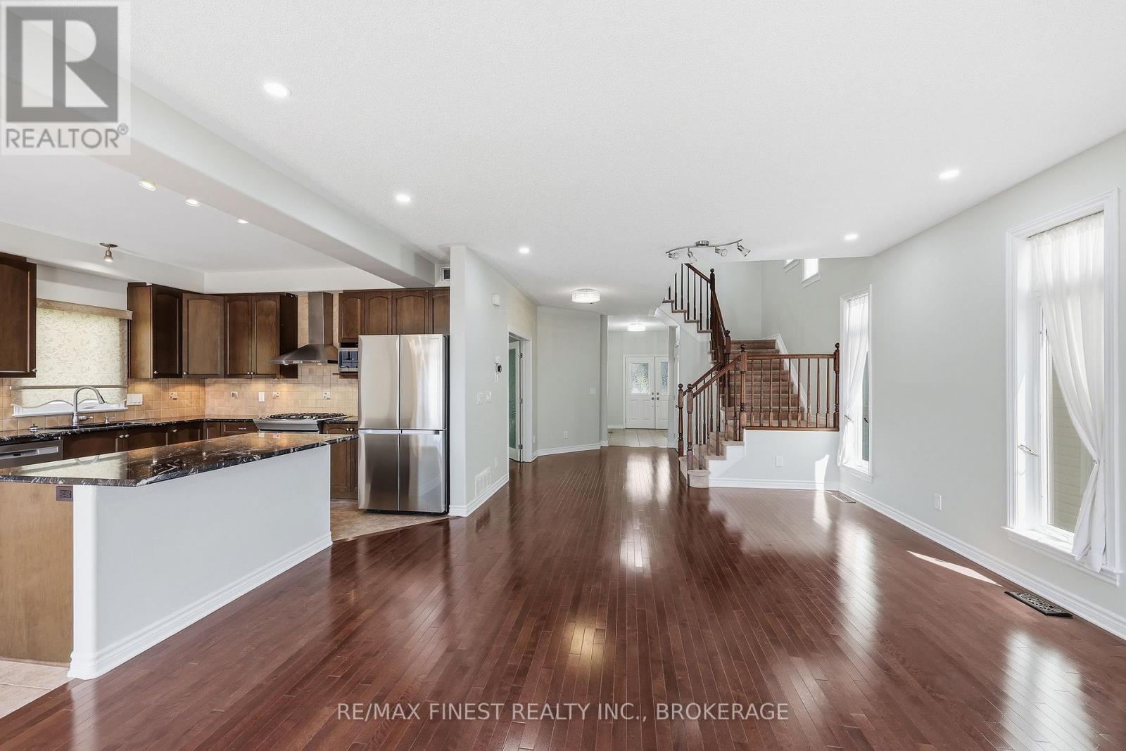896 COTTONWOOD AVENUE - Image 7