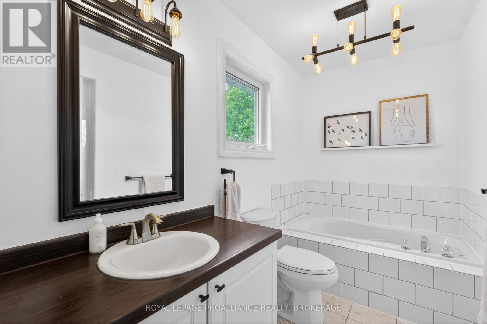 87 DALGLEISH AVENUE - 27