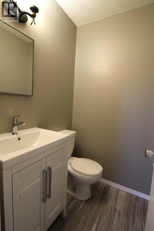 9606 115 Avenue - Image 8