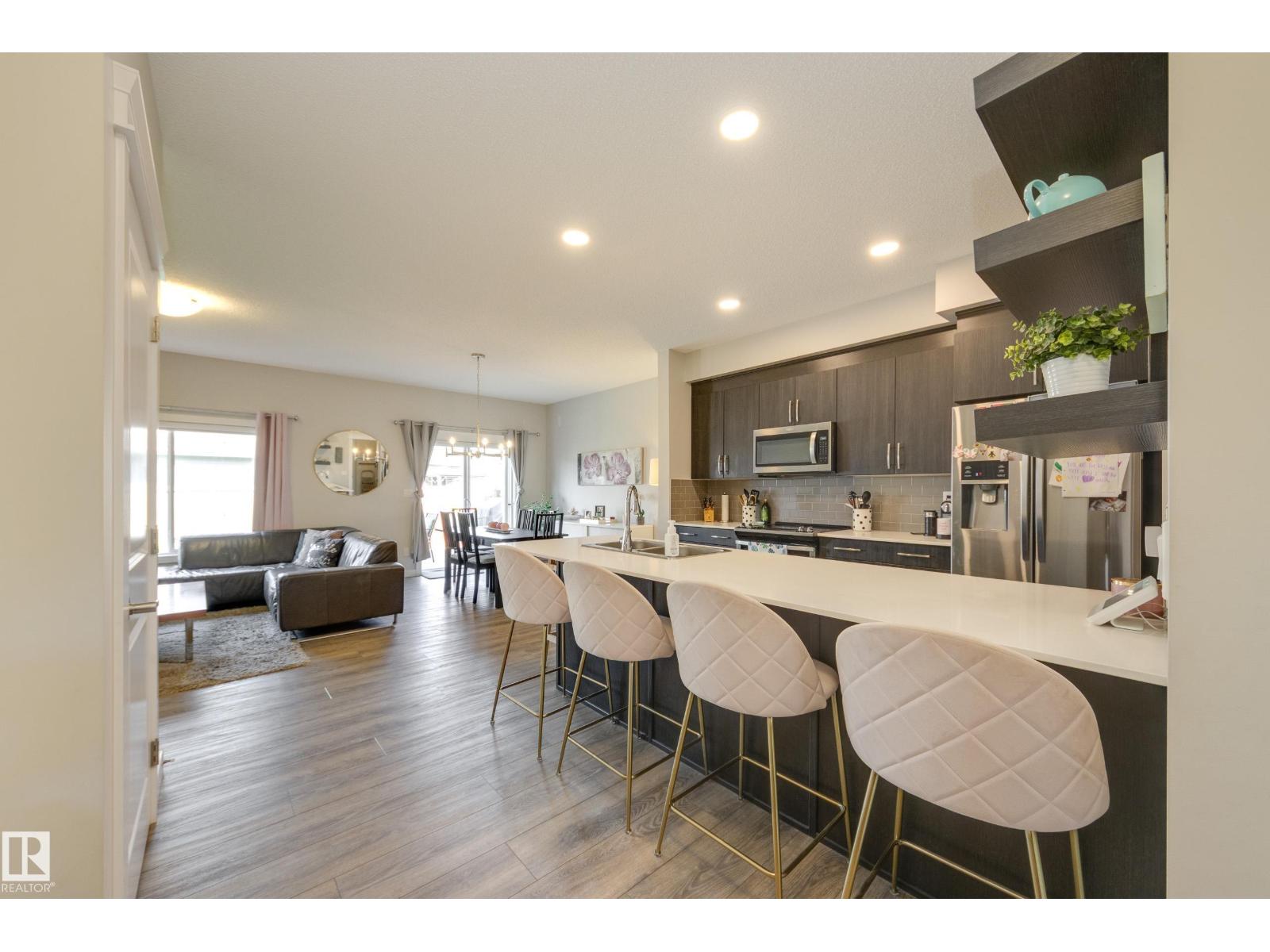 9932 223 ST NW - 4