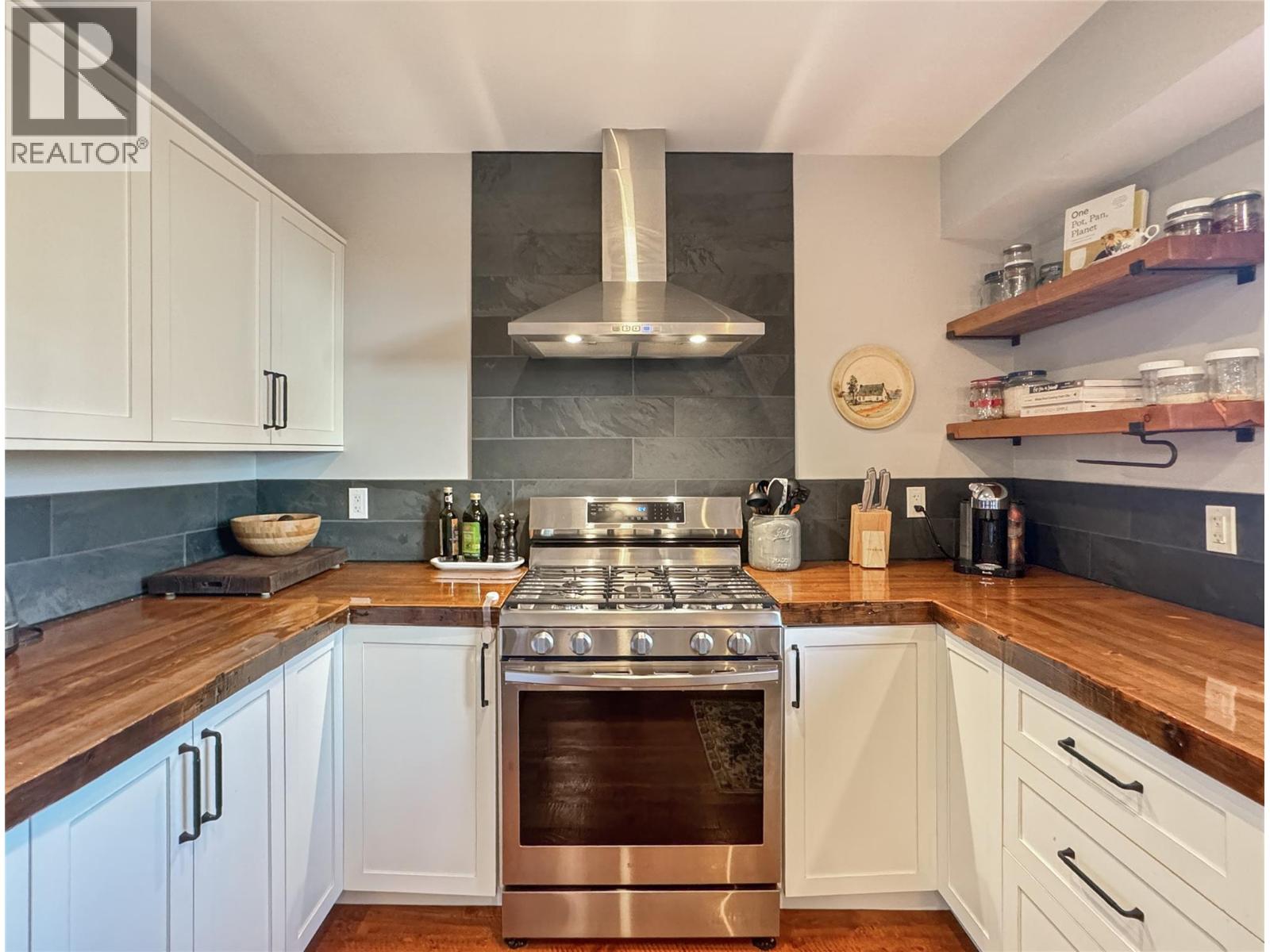 #1 323 Banks Street - 8