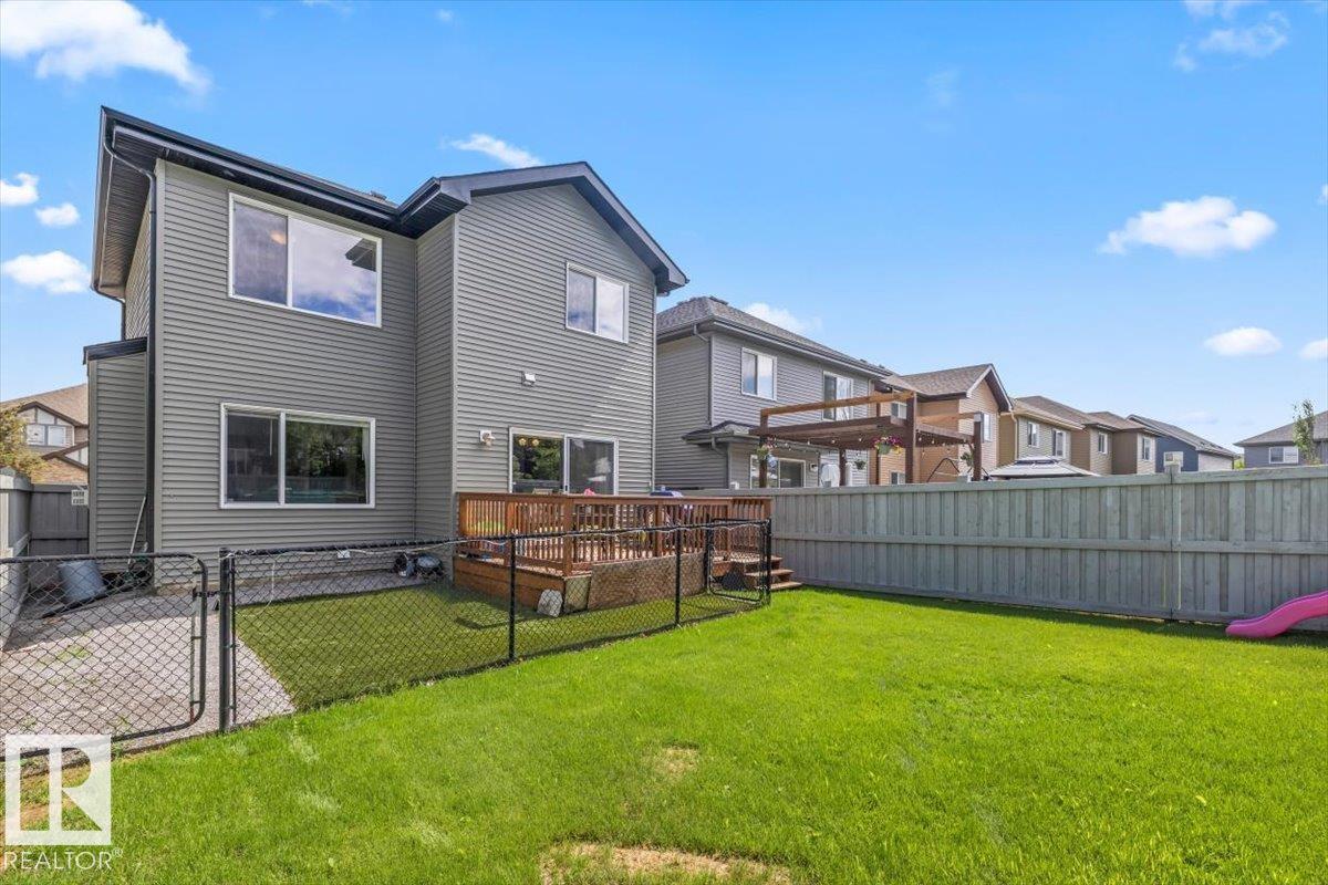 3082 WHITELAW DR NW - 48