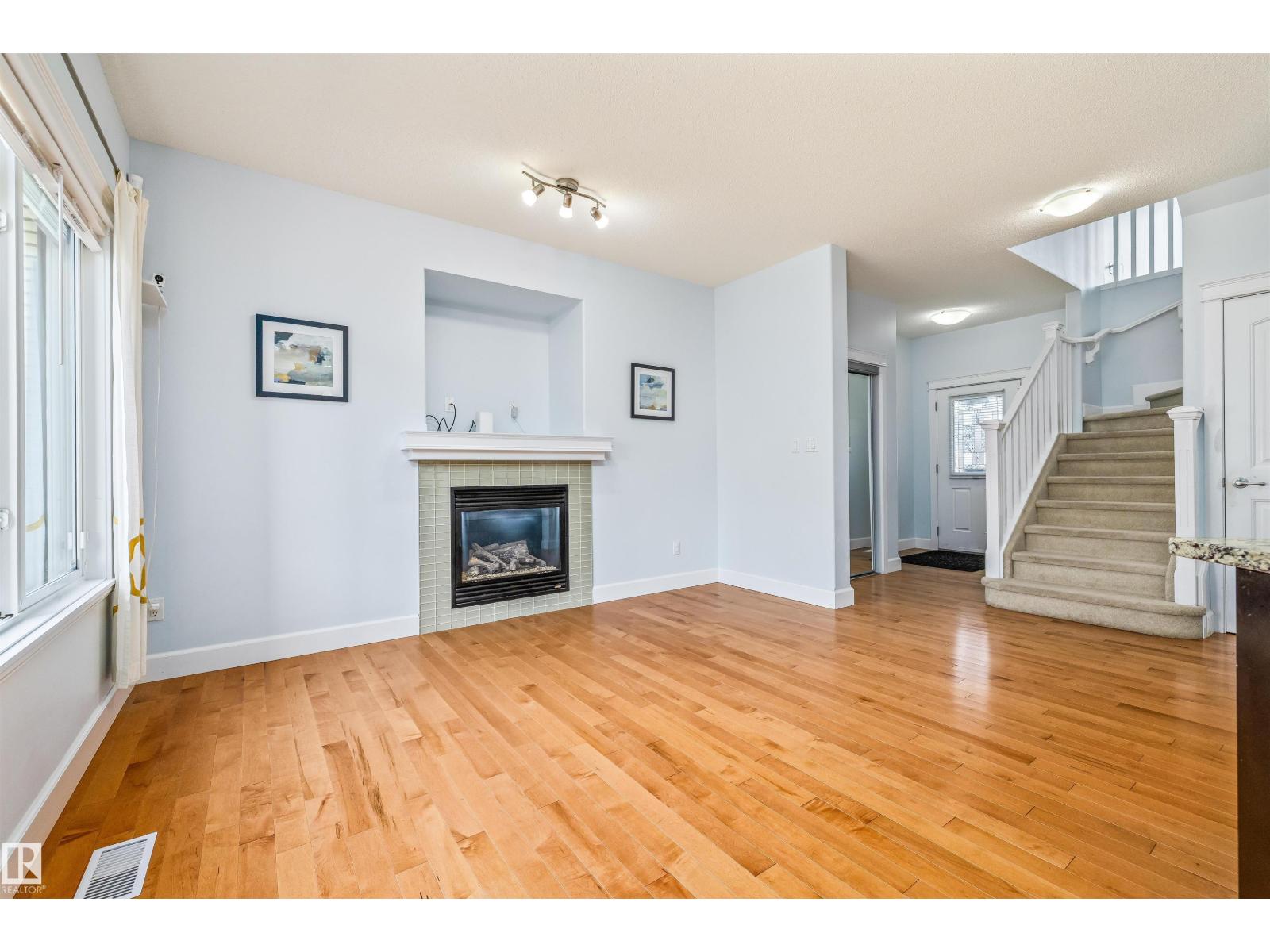 3082 WHITELAW DR NW - 11