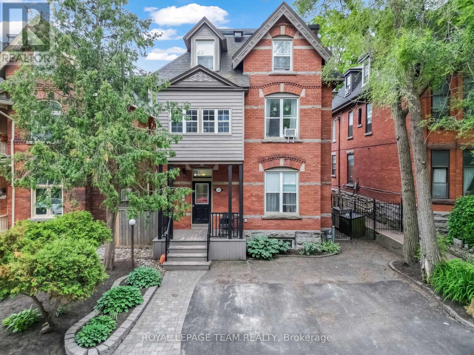 548 MACLAREN STREET - 2
