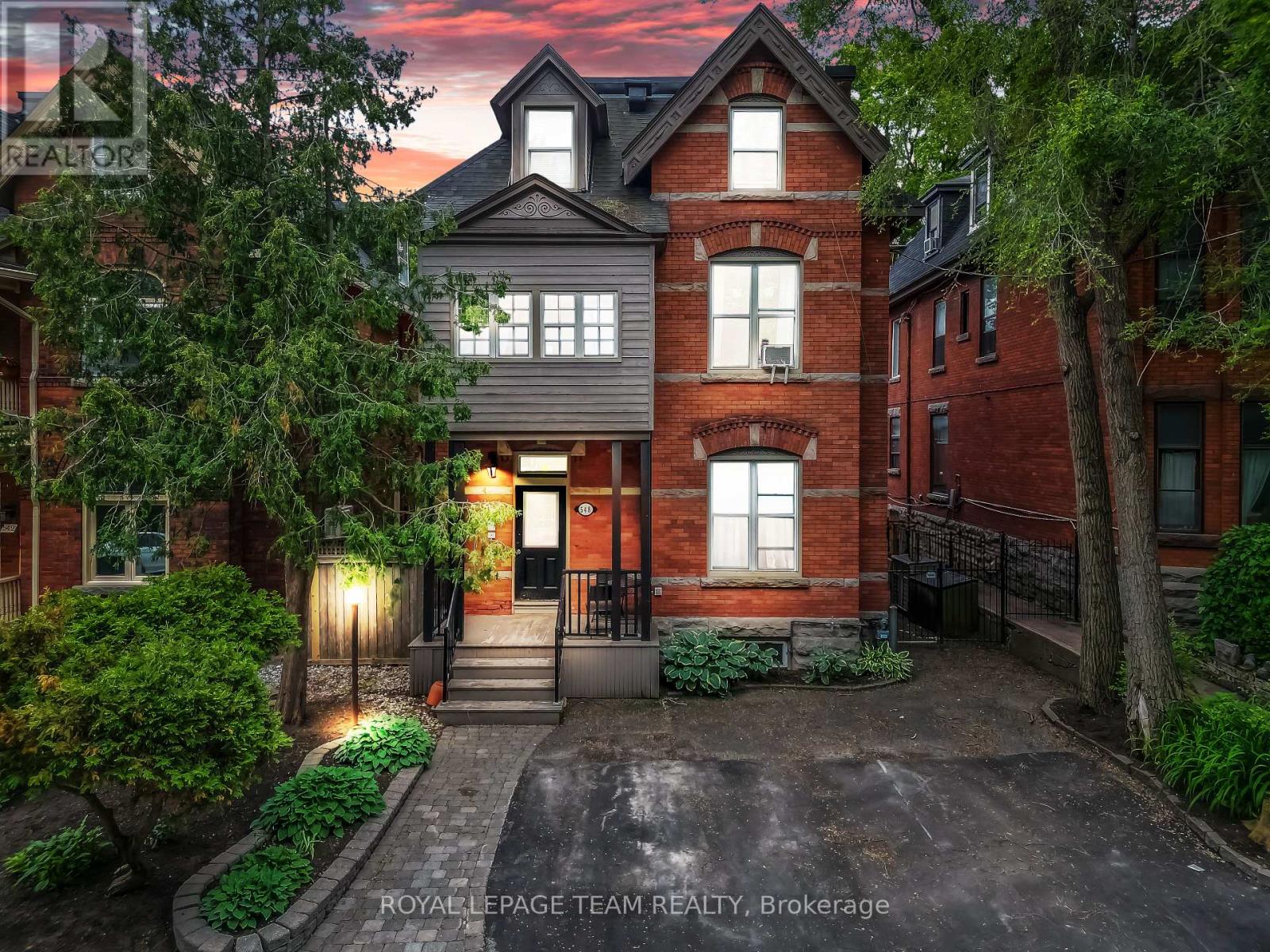 548 MACLAREN STREET - 3