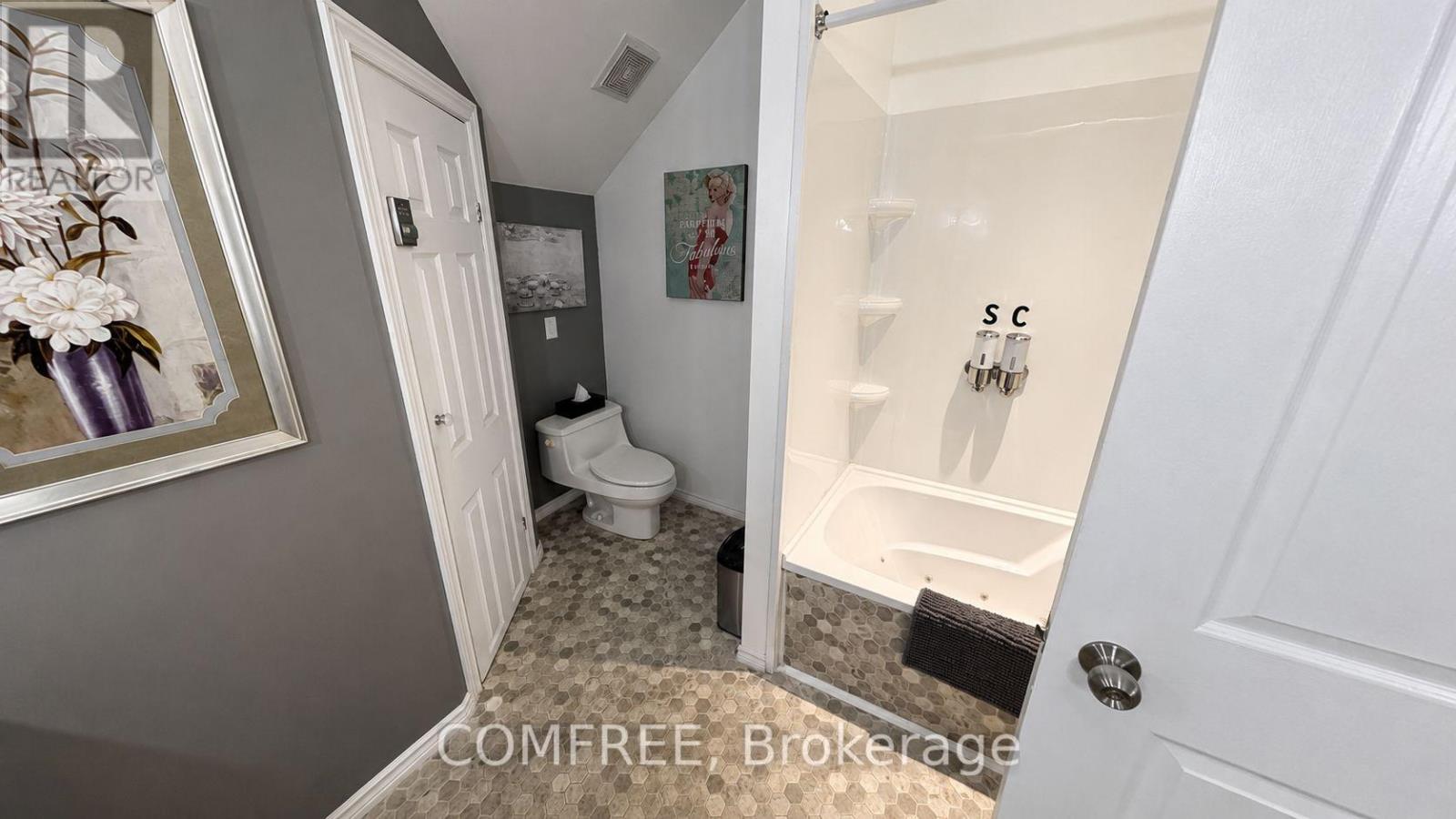 8950 BROWN ROAD - 26