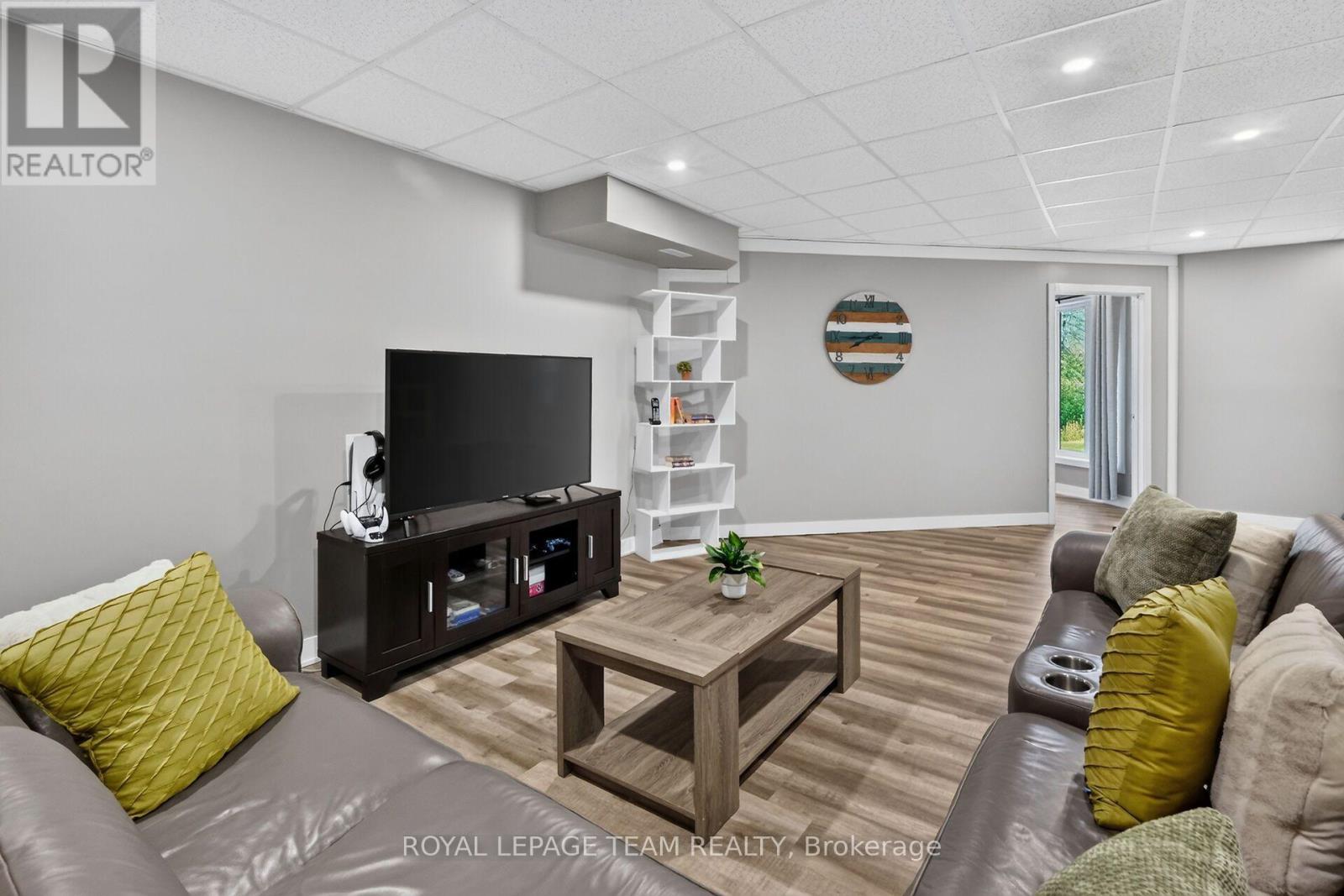 1830 ROLLIN ROAD - Image 30