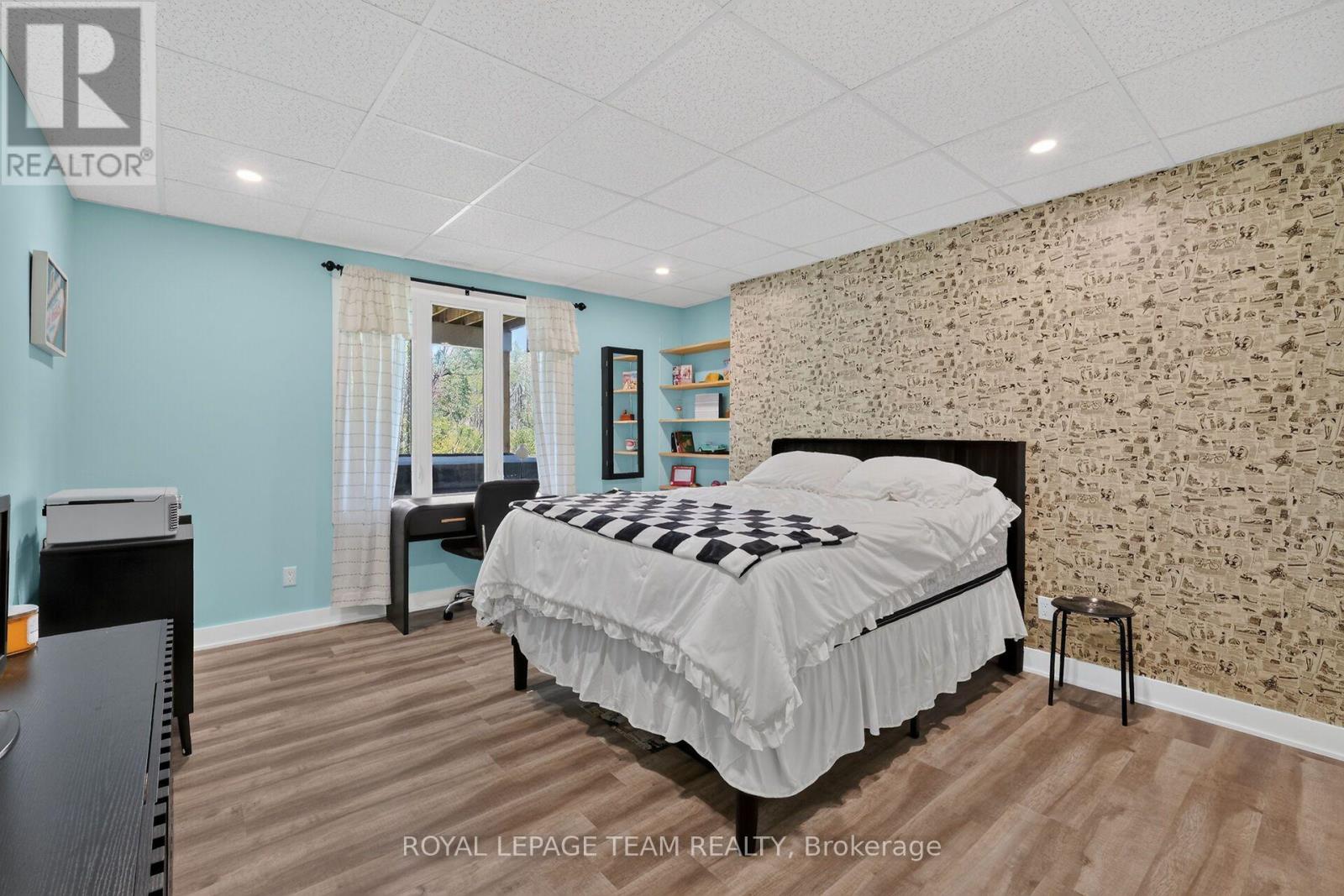 1830 ROLLIN ROAD - Image 32