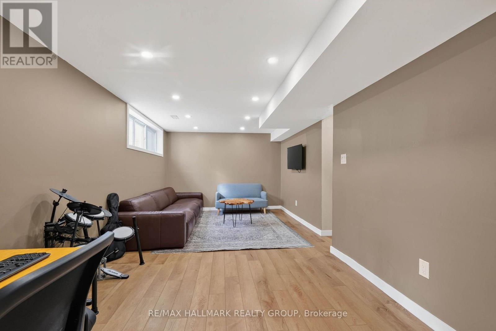 Thumbnail 31