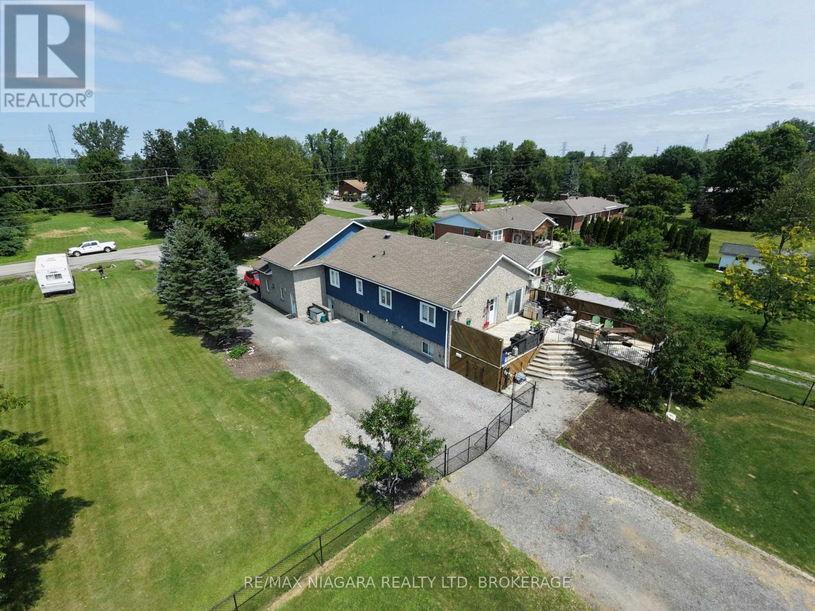 1487 BARRON ROAD - Image 30