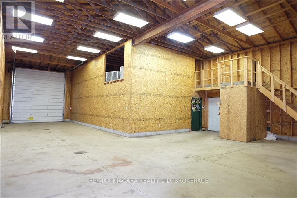 1487 BARRON ROAD - Image 35