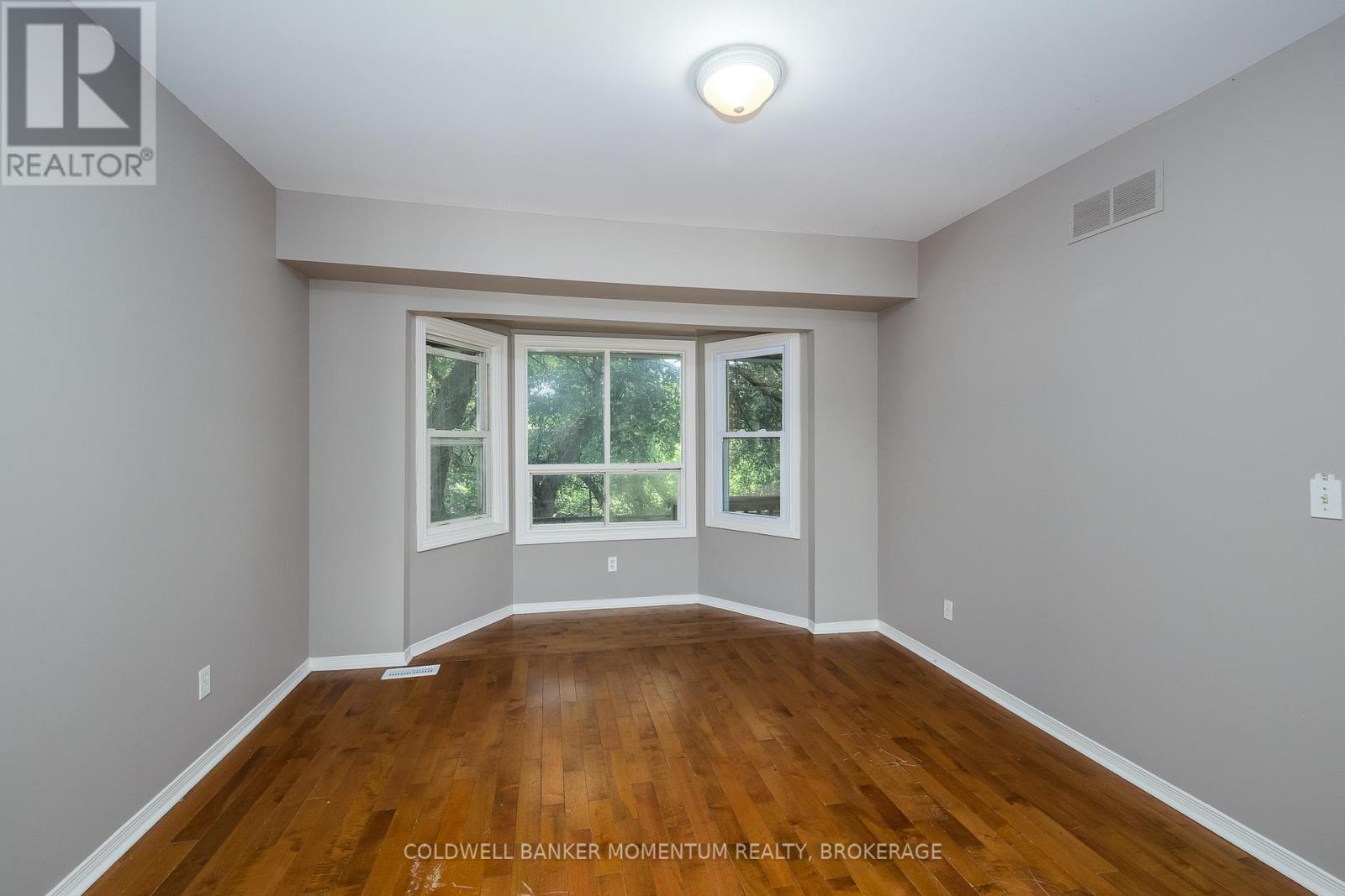 25 GALE CRESCENT - Image 10