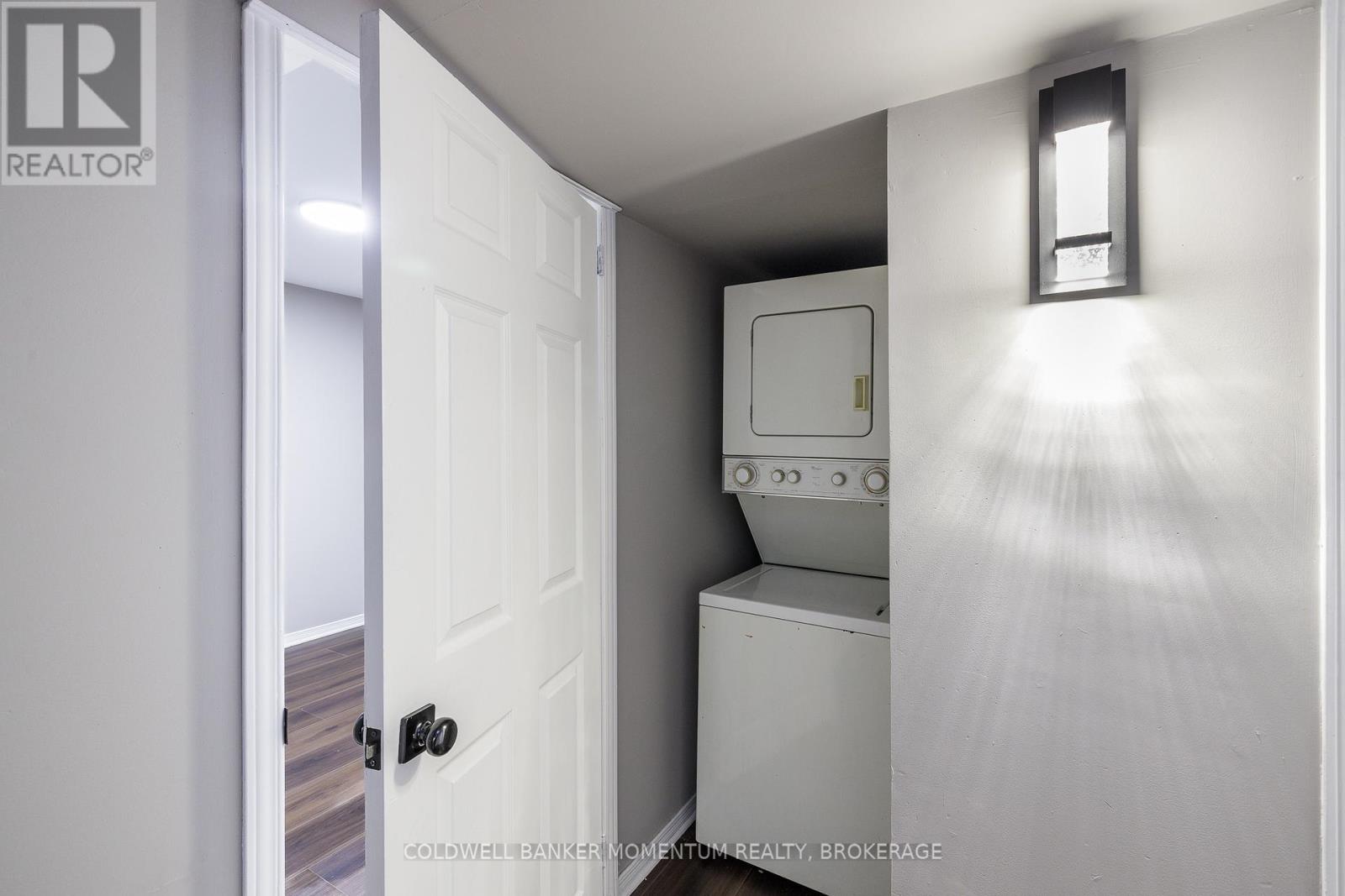 25 GALE CRESCENT - 28