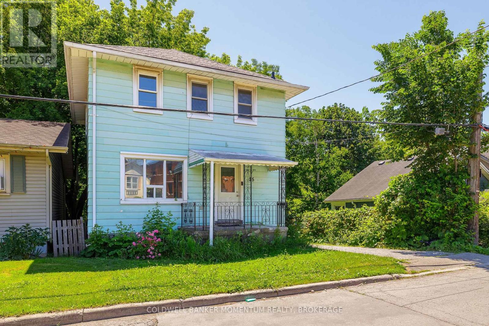 25 GALE CRESCENT - 3