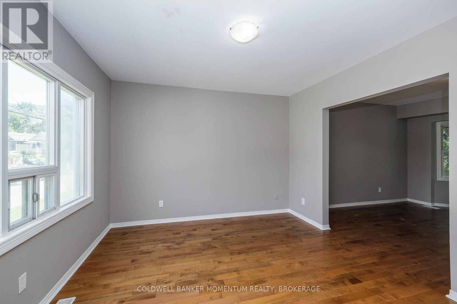 25 GALE CRESCENT - 7