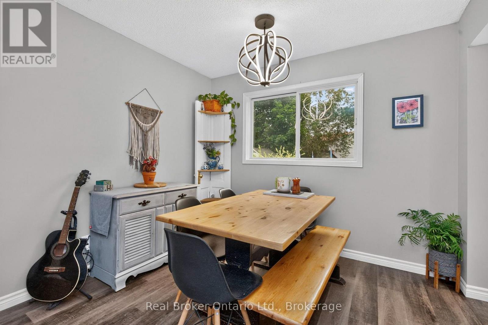 163 WOODLAND DRIVE - 10