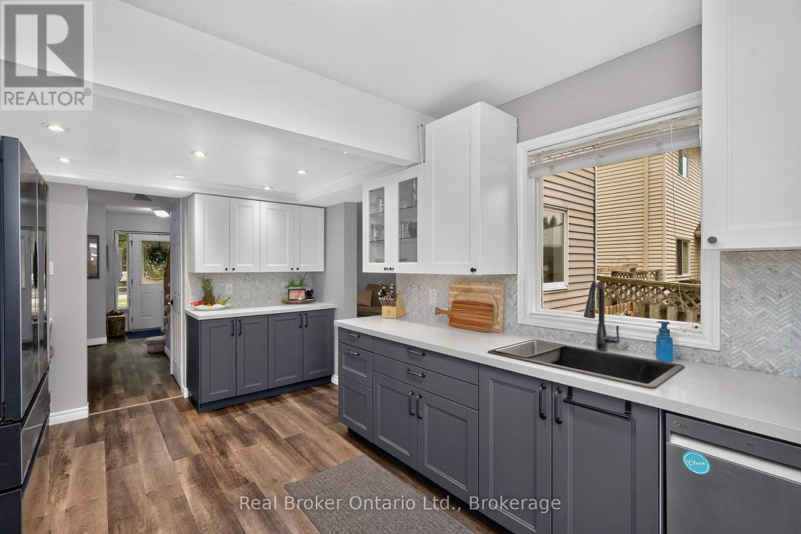 163 WOODLAND DRIVE - 7