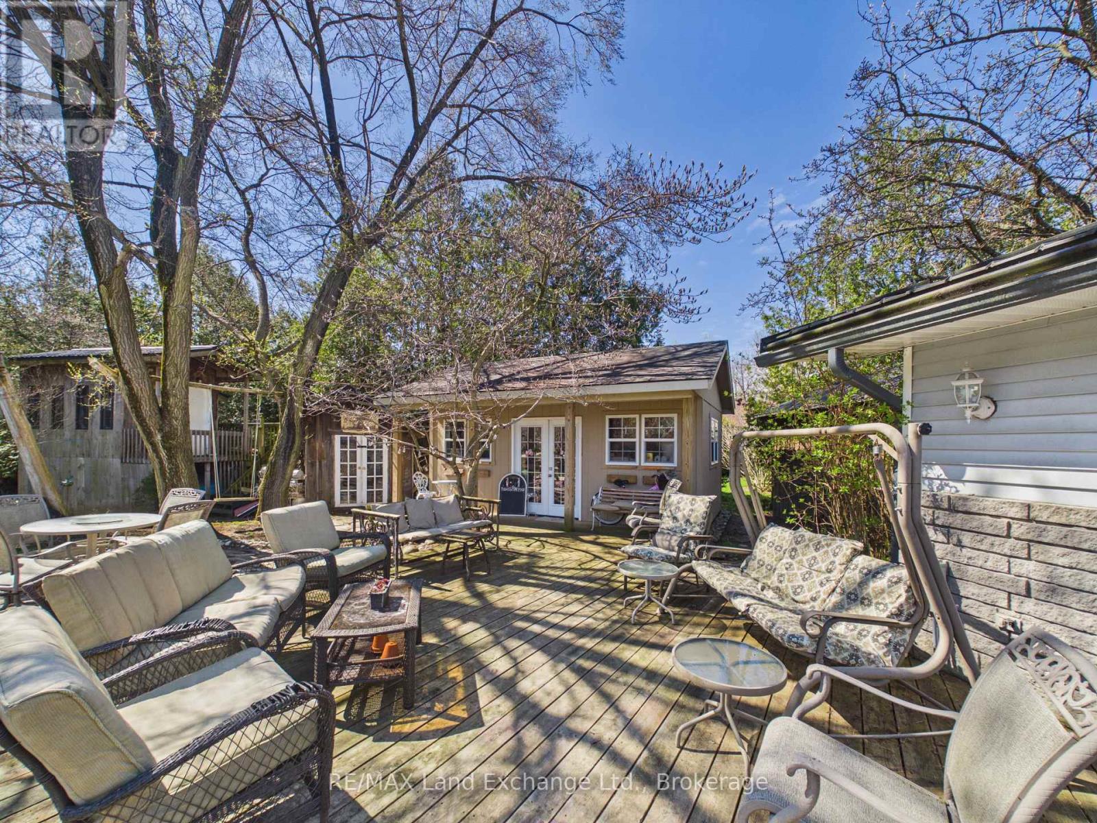 15 NORTH CEDAR LANE - 12