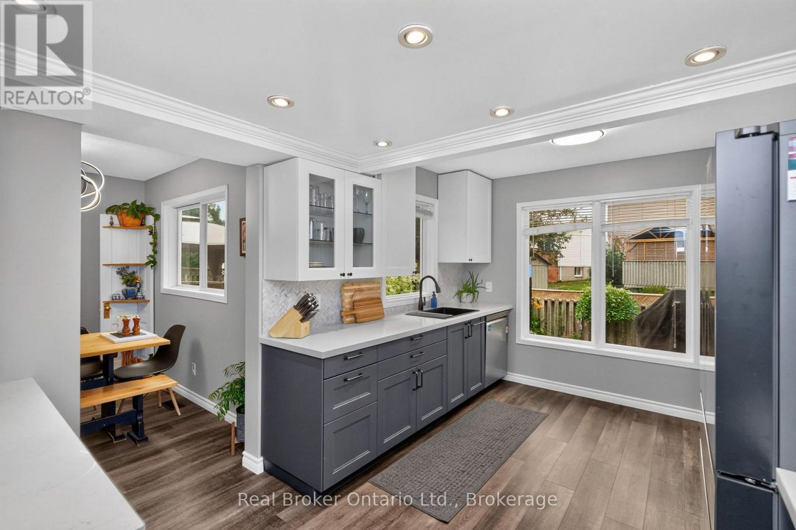 163 WOODLAND DRIVE - 6