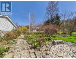 15 North Cedar Lane, Kincardine, ON N0G2T0 Photo 14