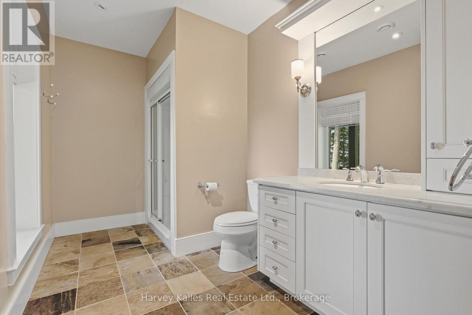 161 TOWN LINE ROAD E - Image 38