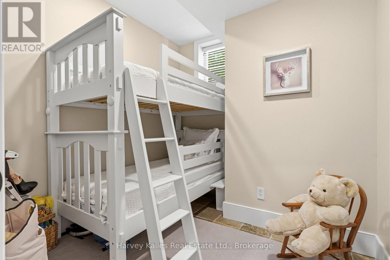 161 TOWN LINE ROAD E - Image 37