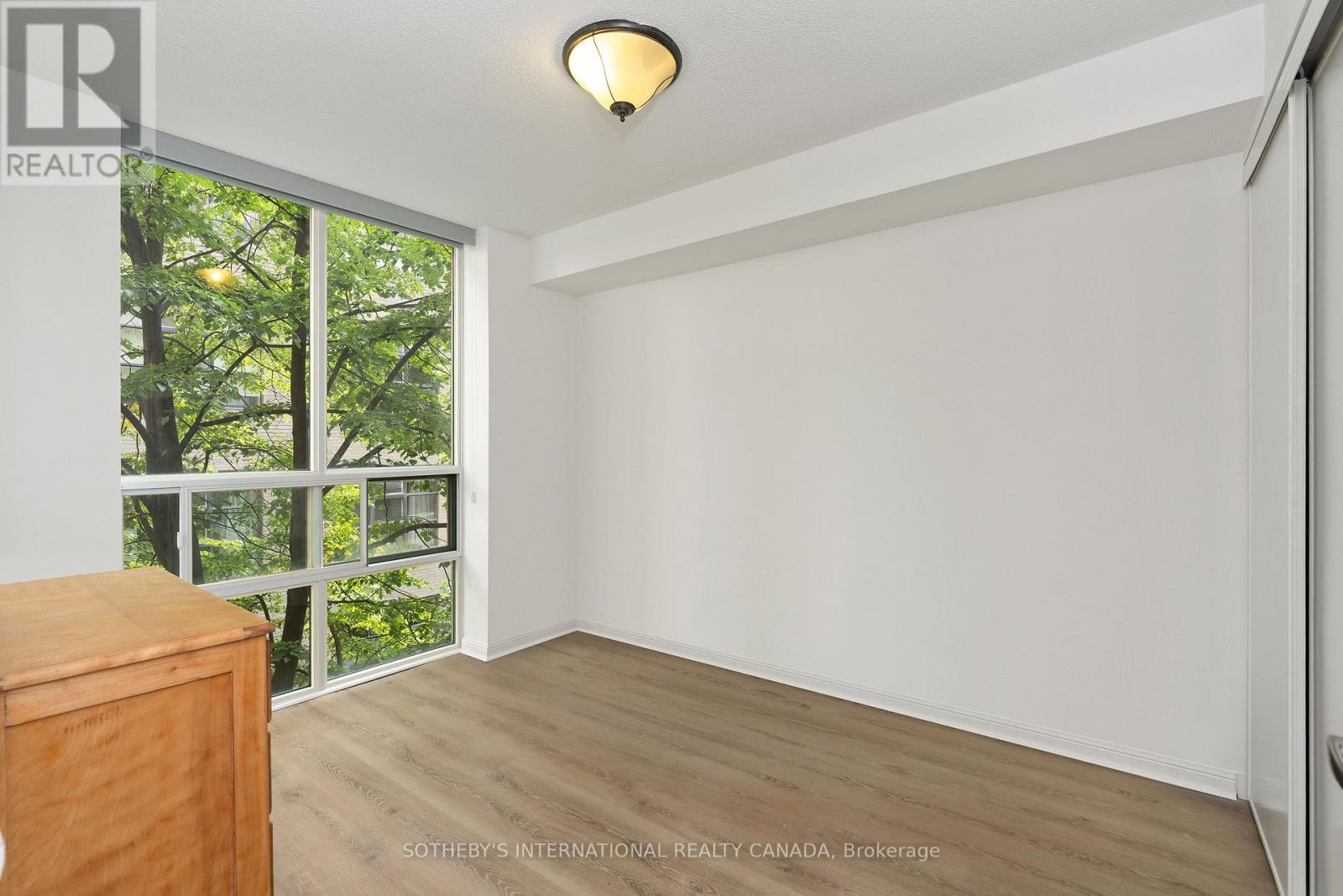 #408 311 RICHMOND STREET - 11