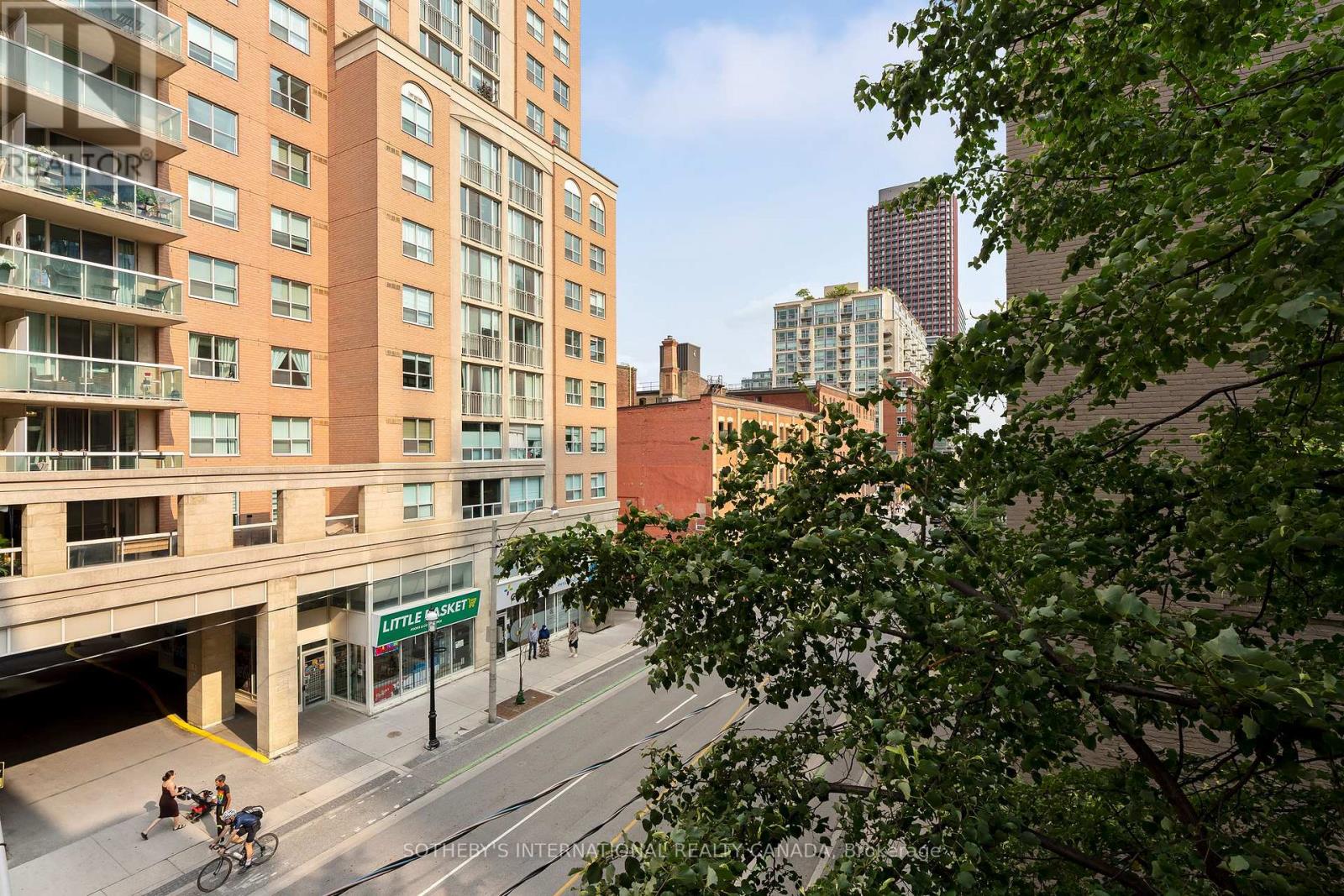 #408 311 RICHMOND STREET - 16