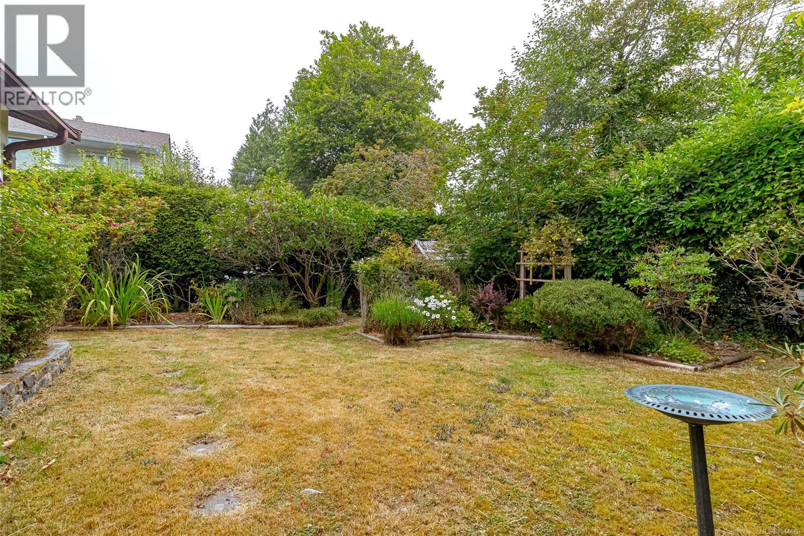 A-1143 Munro St - Image 30