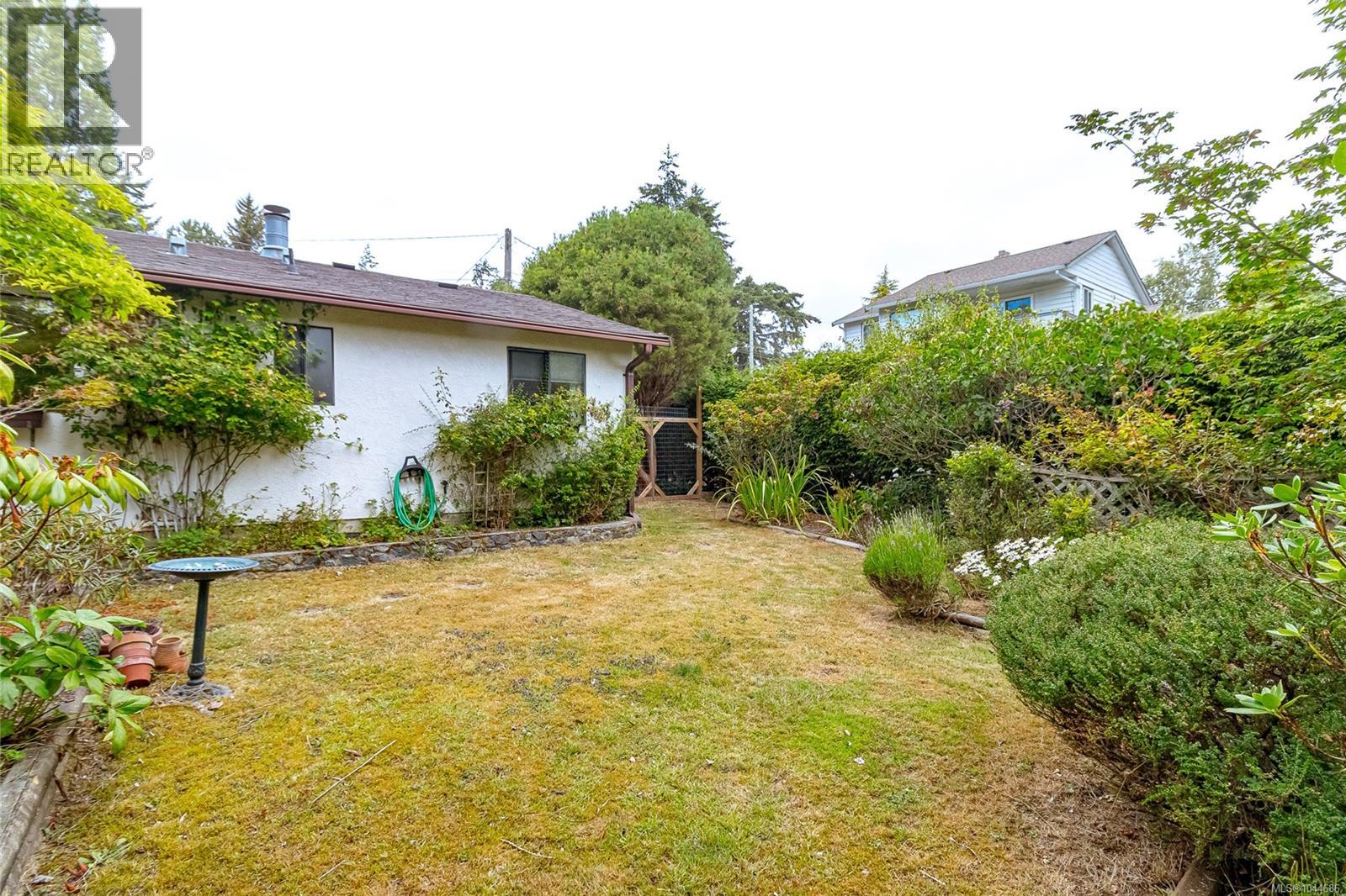 A-1143 Munro St - Image 35