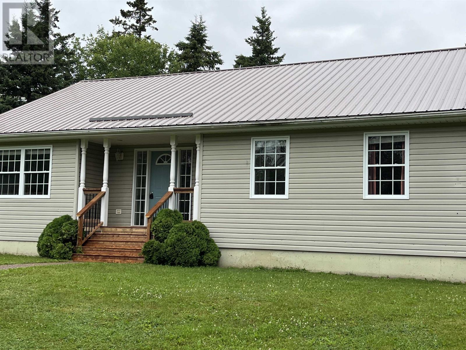 2076 Canavoy Road, St. Andrews — photo 3