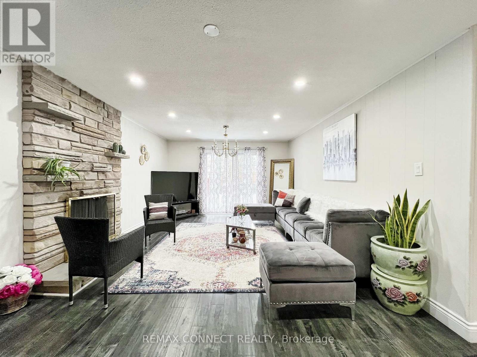 24 LALTON PLACE - 20