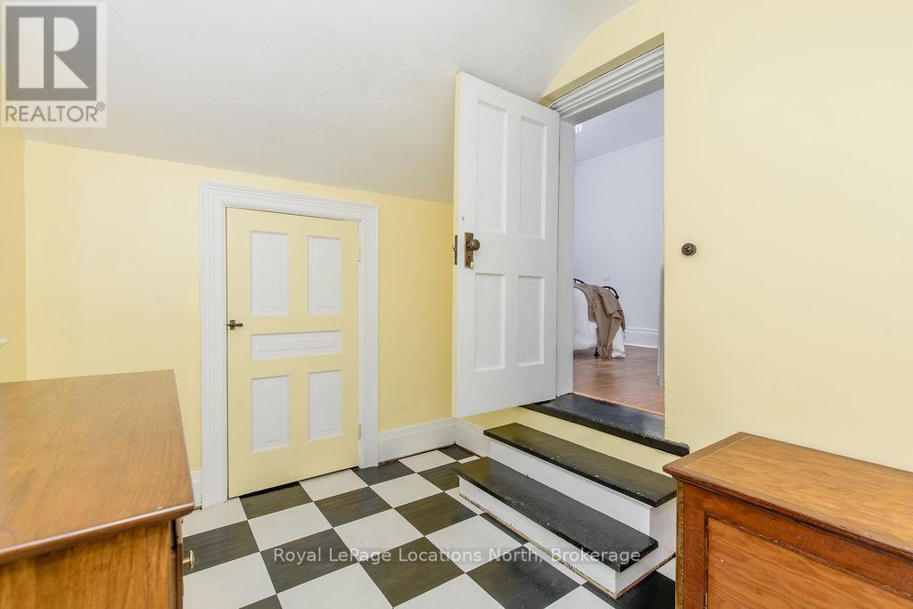 29 TECUMSETH STREET - 20