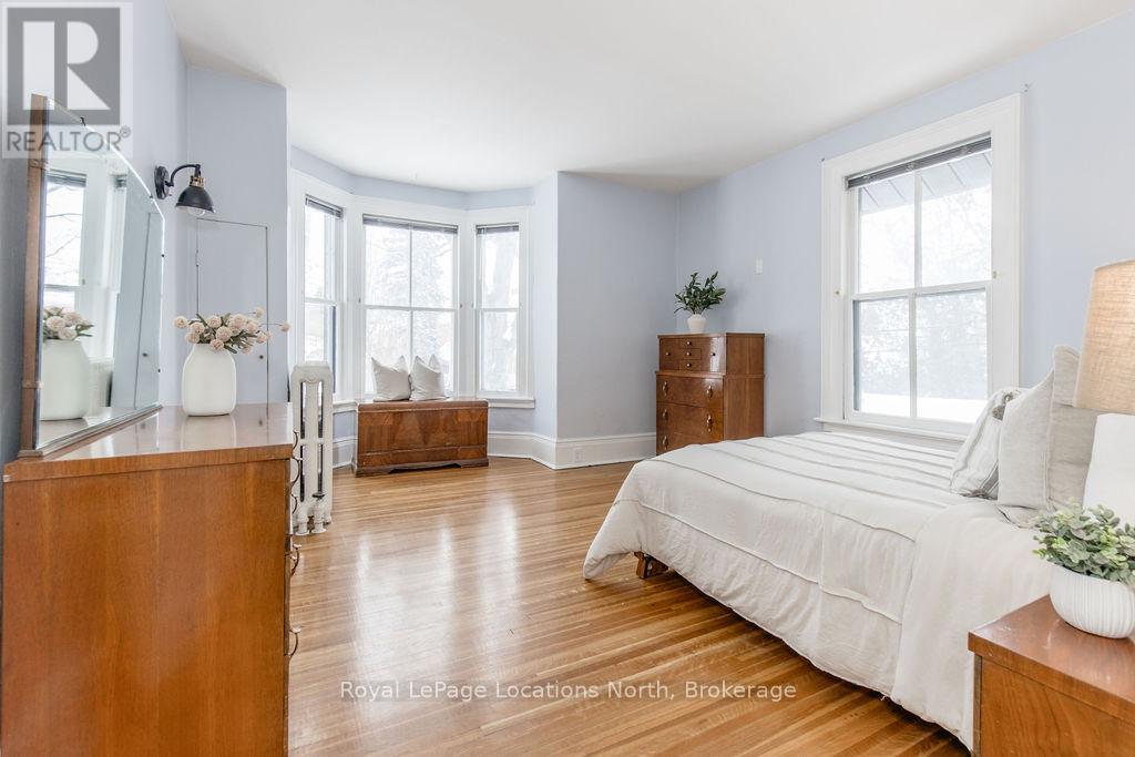 29 TECUMSETH STREET - 21