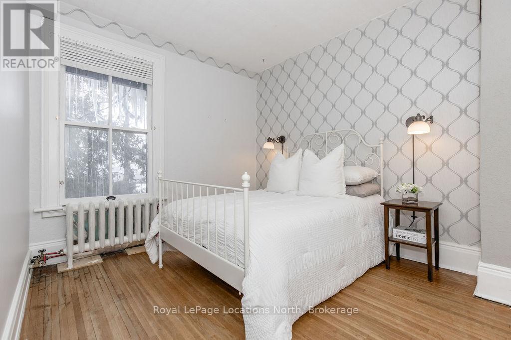 29 TECUMSETH STREET - 23