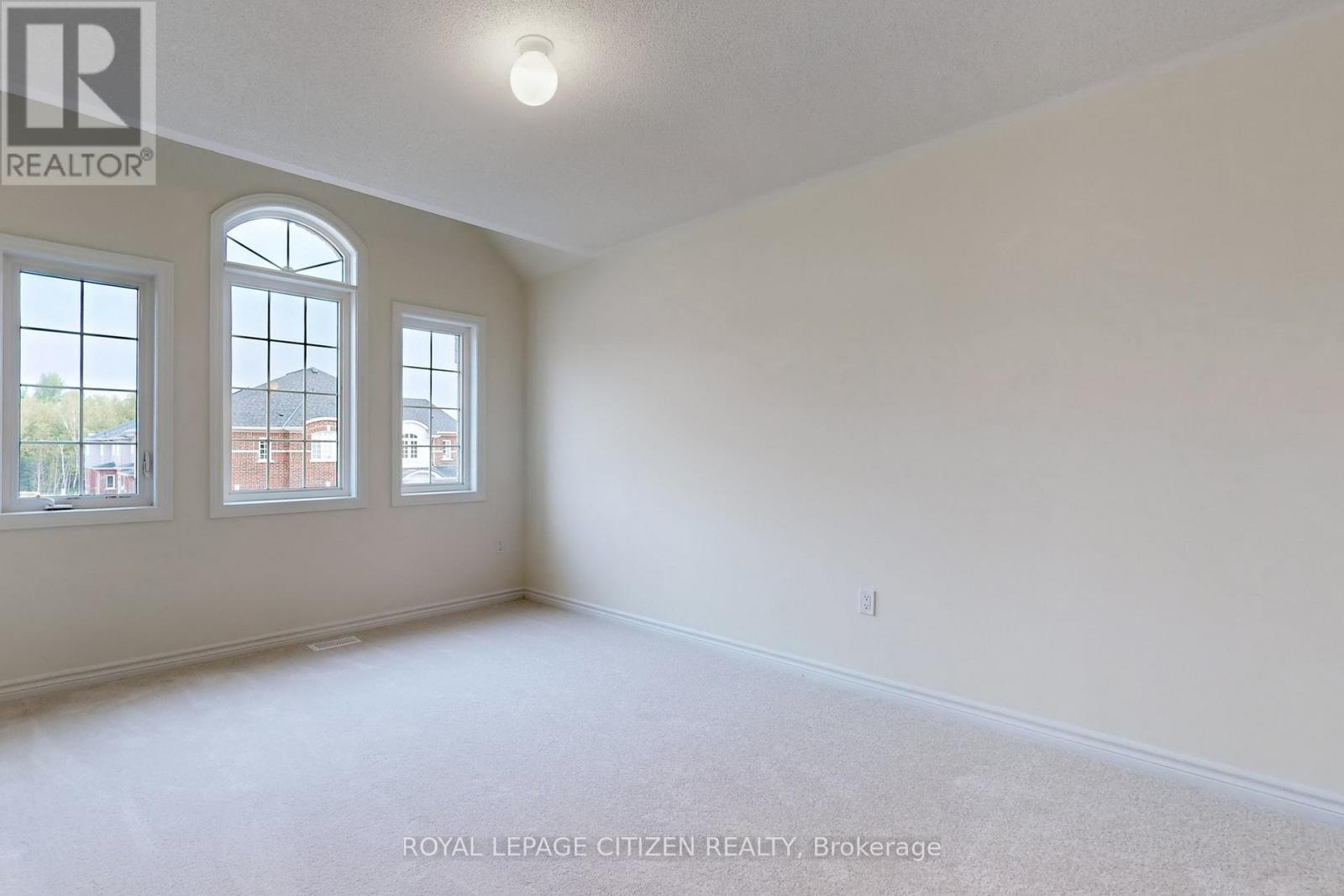 123 CLIFF THOMPSON CRESCENT - 33