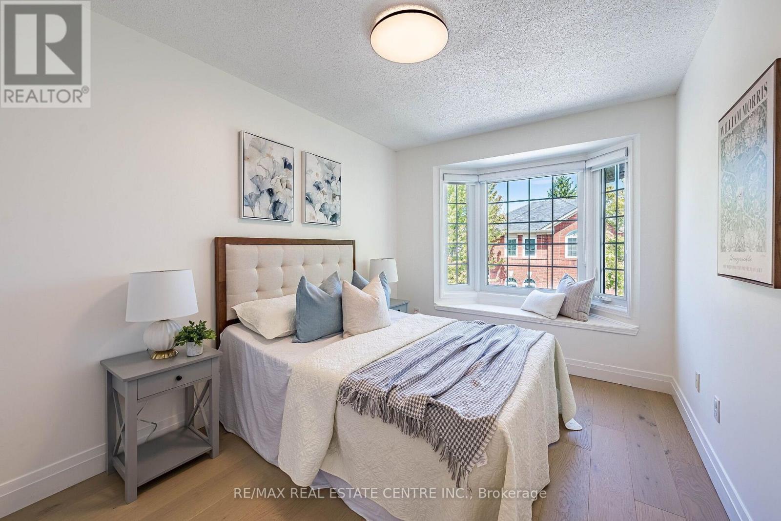 29 MOSAICS AVENUE - Image 34