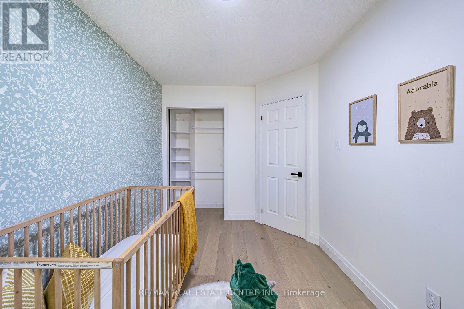 29 MOSAICS AVENUE - Image 38