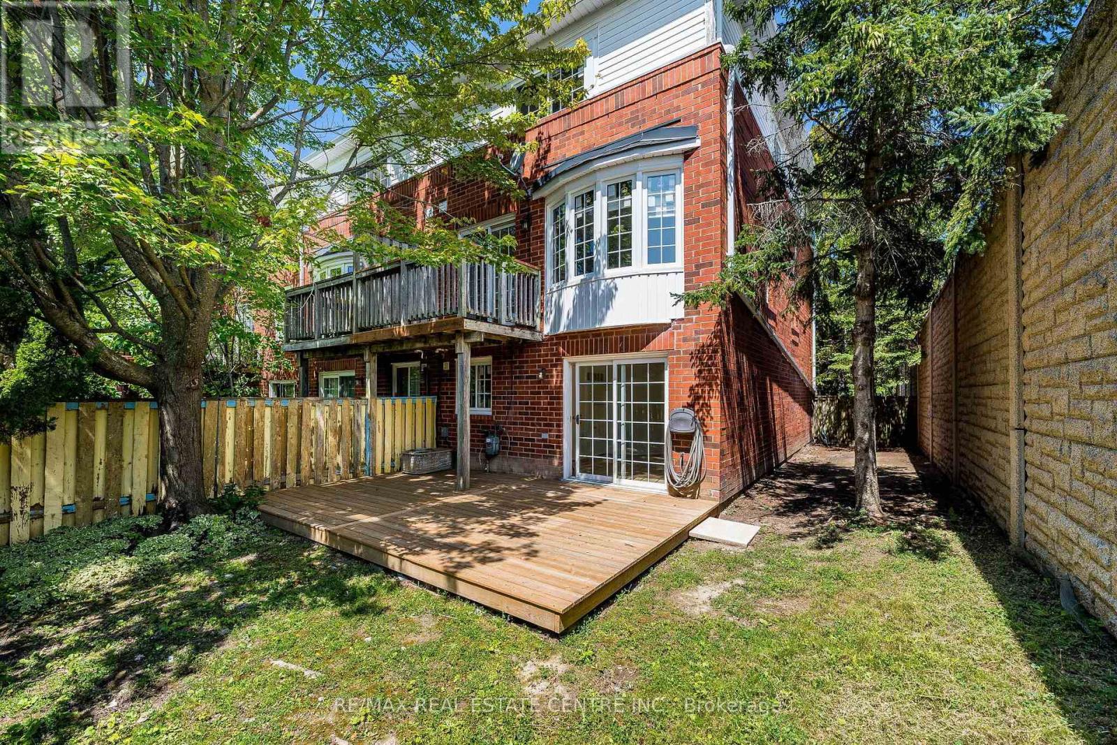 29 MOSAICS AVENUE - Image 47