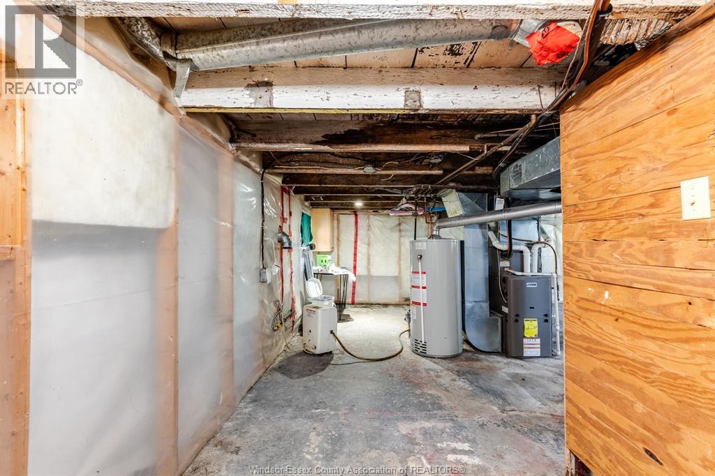 1563 Albert ROAD - 21