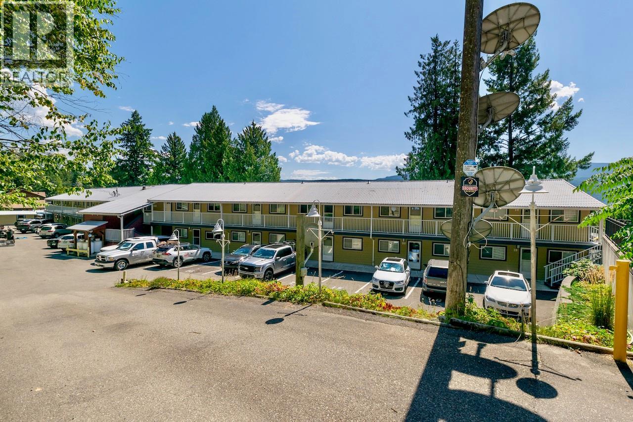 #16 7732 Squilax-Anglemont Road - 35