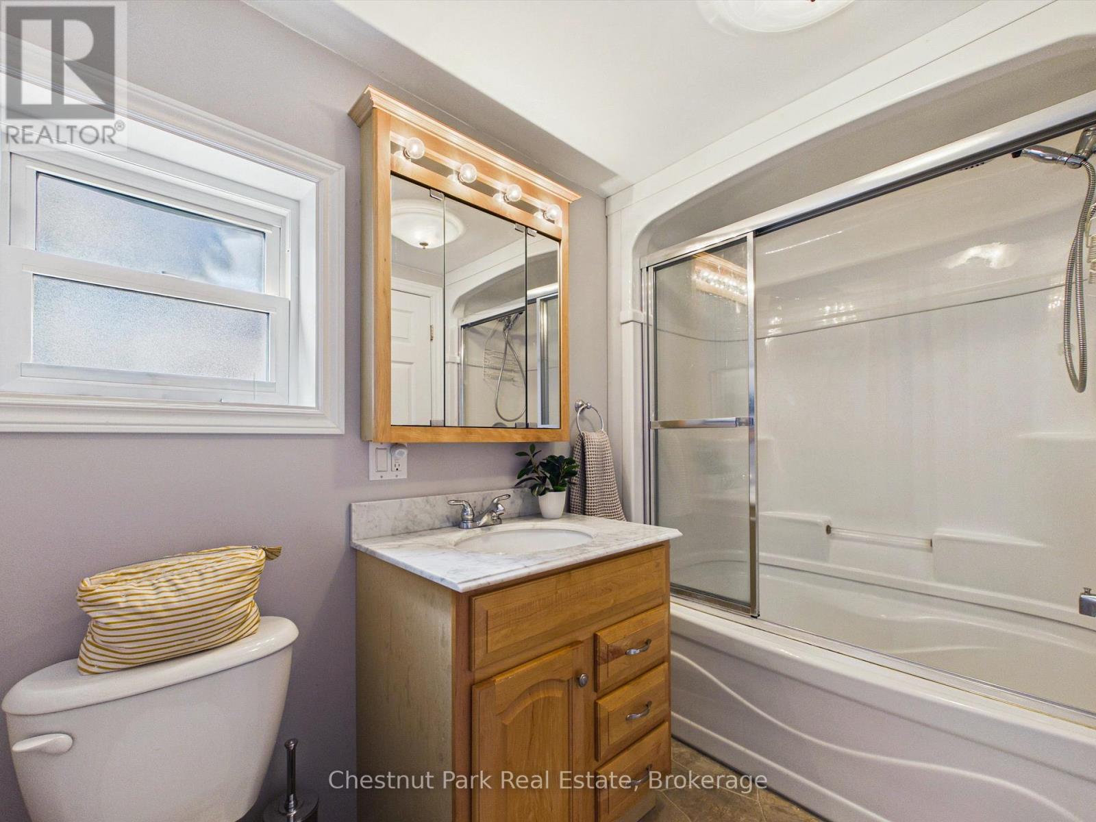 1014 KELLY ROAD - Image 26