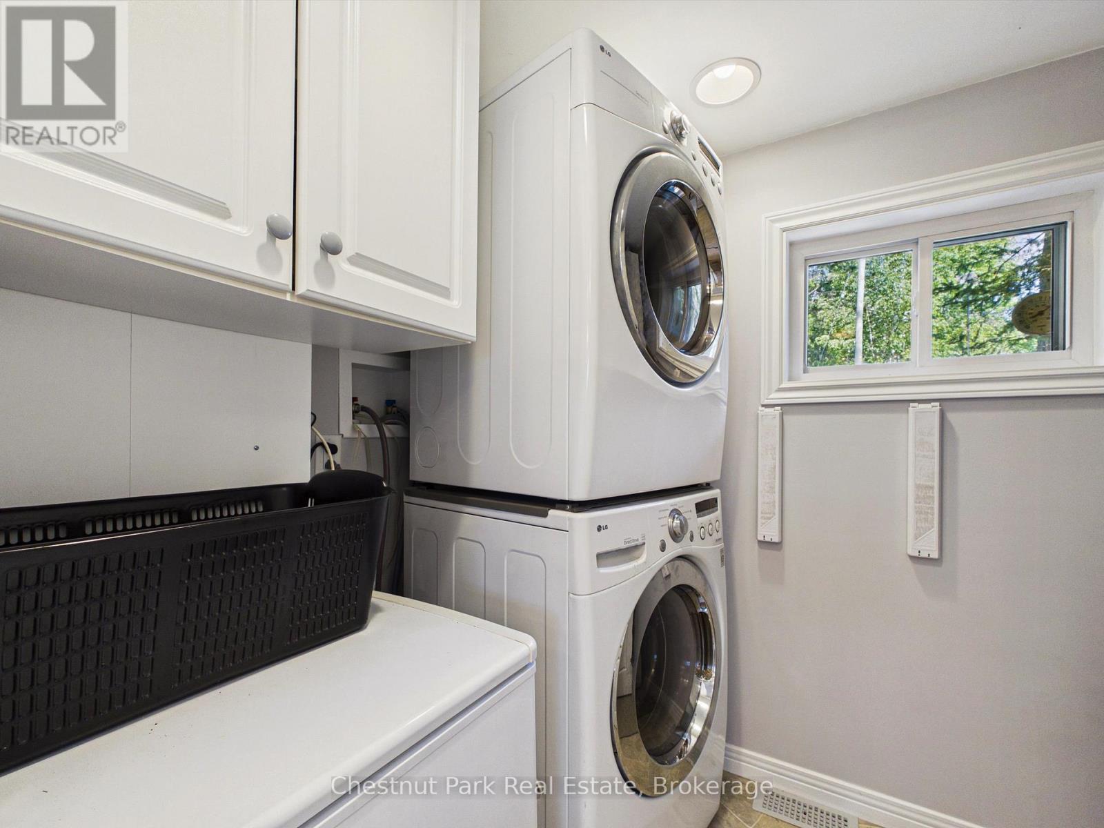 1014 KELLY ROAD - Image 27