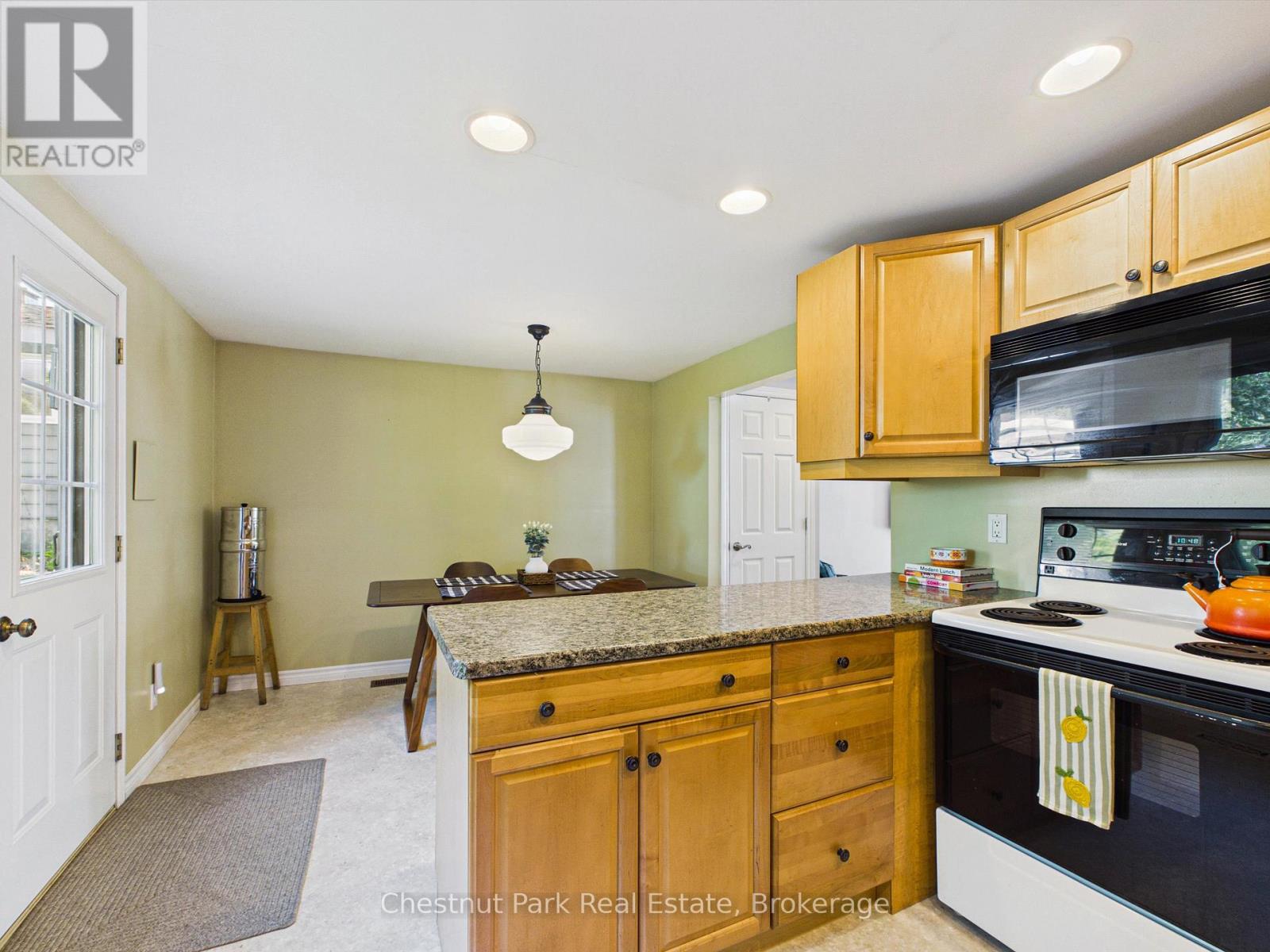 1014 KELLY ROAD - Image 5