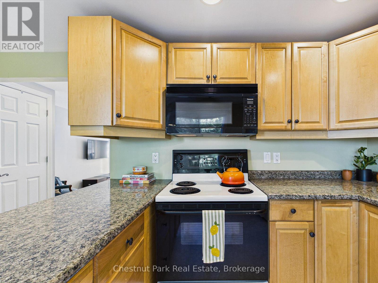 1014 KELLY ROAD - Image 7