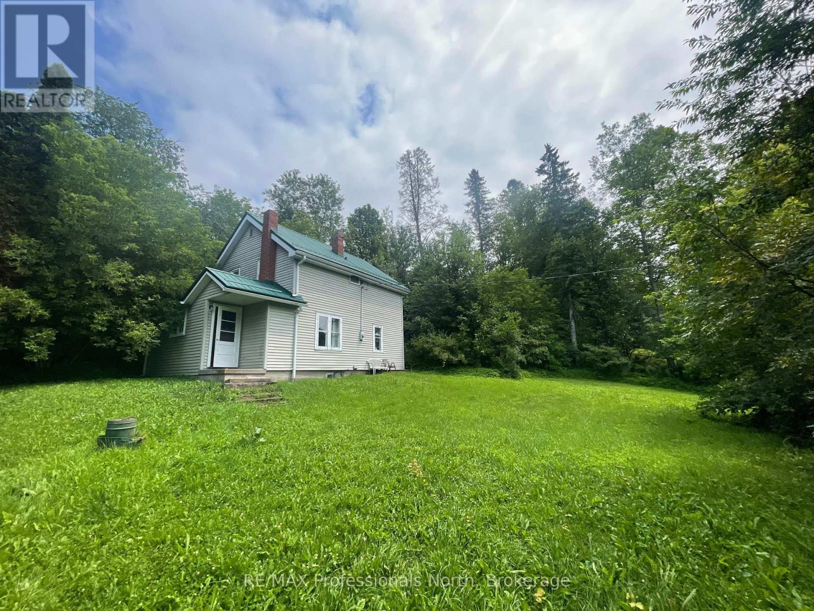 1038 GOODERHAM STREET - 1